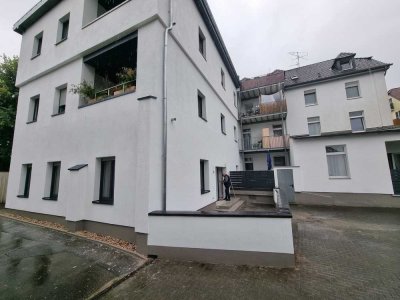 Die Freiheit  direkt am Rhein genießen. Tolle Erdgeschoßwohnung mit großer Terrasse!