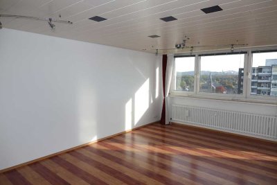 Schöne und gepflegte 2-Raum-Wohnung mit Balkon und EBK in Bergisch Gladbach-Refrath