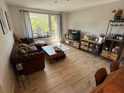 Moderne 3-Zimmer-Wohnung mit Loggia & EBK - ruhig & zentral in DU-Großenbaum!