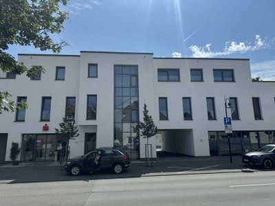 Attraktive und neuwertige 4-Raum-Wohnung mit Balkon in Delbrück