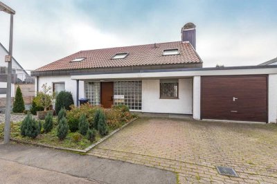 Leerstehendes 2-Familienhaus mit Einliegerwohnung in schöner Aussichtslage von Hochdorf