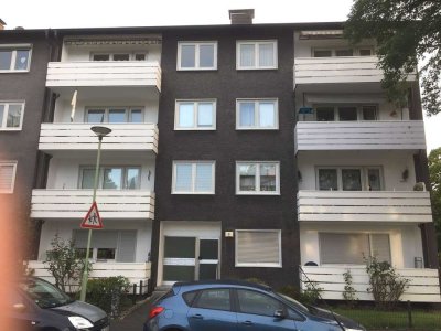 Bei Einzug frisch renoviert! Gut aufgeteilte 3-Zimmer-Wohnung mit Balkon