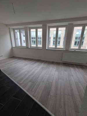 Sanierte 1 Zimmerwohnung mitten in Darmstadt