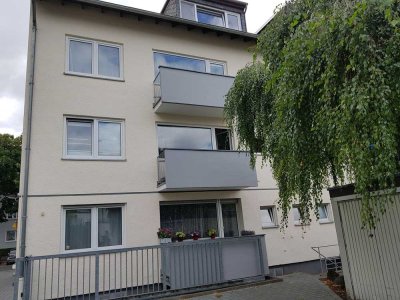 Komplettsanierte schöne, ruhige,  helle 2-Zimmerwohnung in Endenich an Single