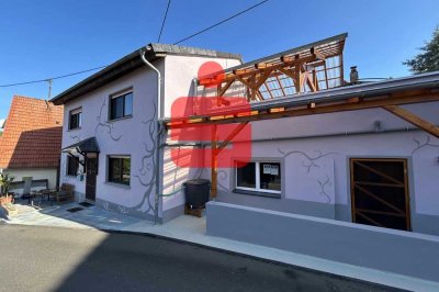 Ihr Zuhause mit Nebengebäude und großer Dachterrasse