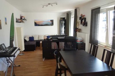 Sonnige 2,5-Zimmer-Wohnung mit Balkon und EBK am Hermannplatz