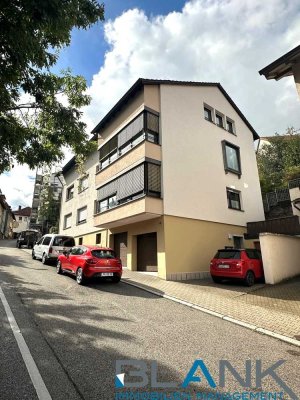 Traumhafte 2-Zimmer-Wohnung mit Dachterrasse und Panoramablick.