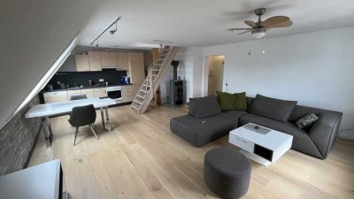 *Leerstand* Helle, renovierte 3,5-Zi.-Maisonettewohnung mit EBK und großem Balkon