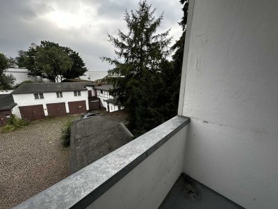 2-Zimmer Wohnung mit Balkon in Bergerhausen