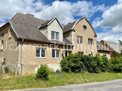 Altehrwürdiges Gutshaus in der wunderschönen Uckermark sucht neue Eigentümer!