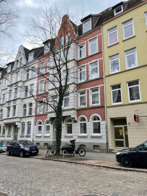 Gemütliche, helle Altbauwohnung, 47 m²,  3 Zi. , HP