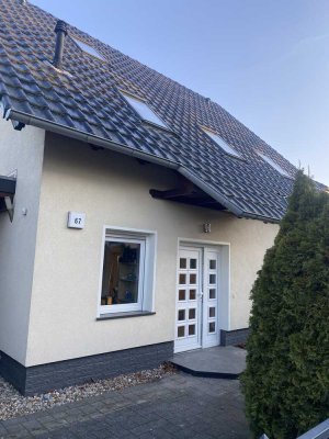 Einfamilienhaus mit großem Garten in Blankenfelde-Mahlow zu vermieten