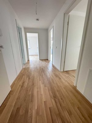 ***Erstbezug - 3-ZKB - Balkon - STP***