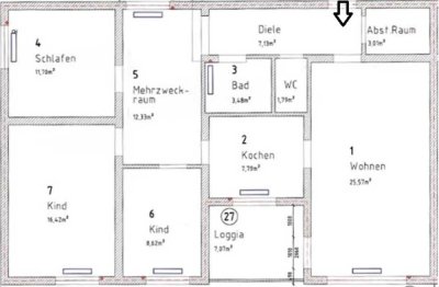 Sanierungsbedarf: 4 Zimmer Wohnung mit Loggia im EG