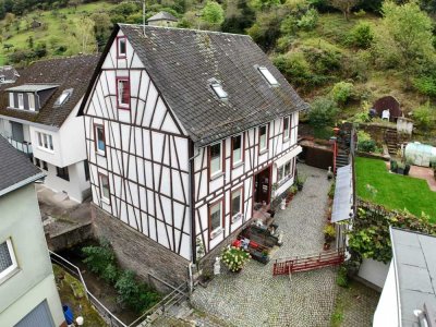 Malerisches Einfamilien-Fachwerkhaus mit Garten zum Verlieben