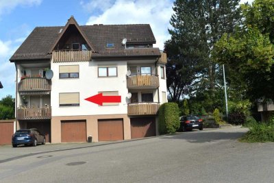 3-Zi.-OG-Wohnung mit Balkon und Garage