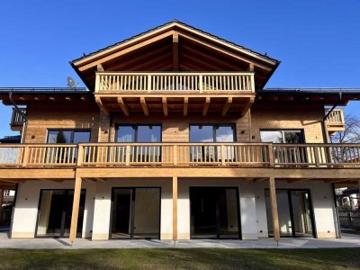 Moderne Erdgeschoss Gartenwohnung über zwei Ebenen und großer Terrasse