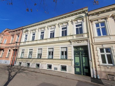 4 Zimmer Altbauwohnung mit Balkon Nähe Ortszentrum