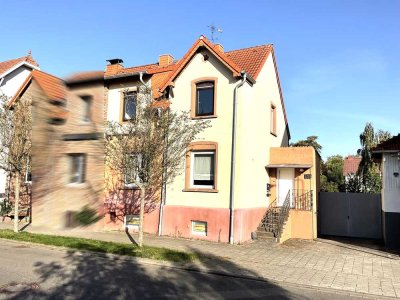 ***ERBPACHTGRUNDSTÜCK***
.... mit Einfamilienhaus Guter Lage von Lendersdorf.