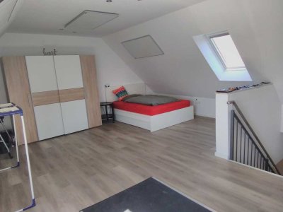 Helle Maisonette Wohnung, 89 qm in der Rheinberger Innenstadt