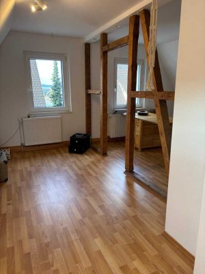 Freundliche 2,5-Zimmer-Dachgeschosswohnung in Witten Rüdinghausen