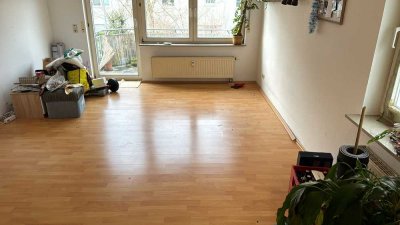 Exklusive 3-Raum-Wohnung mit Balkon und Einbauküche in Leonberg-höfingen