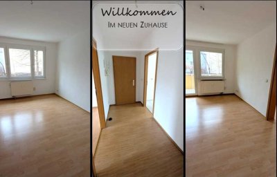 Wie wär`s mit einer hübschen Zwei-Zimmer-Wohnung mit Balkon?