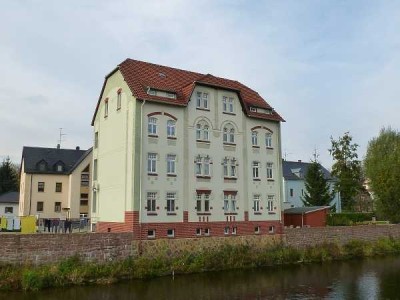 Altbau - 3-Zimmer-Wohnung mit Balkon - Tageslichtbad