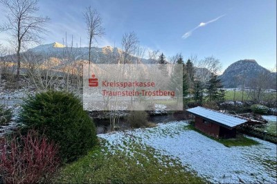 gemütliche Doppelhaushälfte in idyllischer Lage am Bach mit herrlichem Bergblick - Inzell