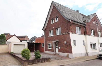 Kapitalanlage: Solides Dreiparteienhaus in Heinsberg-City