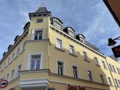 schicke große 2 ZKB Stadtwohnung, Parkett, mit kleinem Balkon in der Ingolstädter City