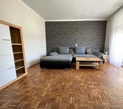 Schöne und modernisierte 3-Zimmer-Wohnung mit Balkon und Einbauküche in Ulm