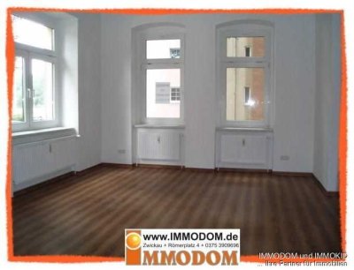 2-Zimmer-Wohnung mit großem BALKON, DESIGNLAMINAT und Wohnküche zu vermieten!