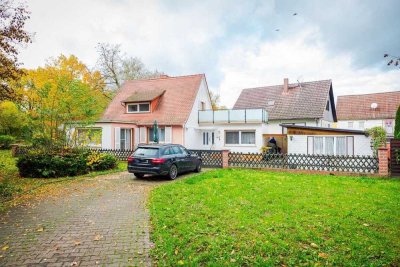 Einfamilienhaus direkt am Park / 5 Zimmer / Garten / Einbauküche