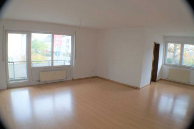 Gepflegte 2-Zimmer-Hochparterre-Wohnung mit Balkon in Mainz