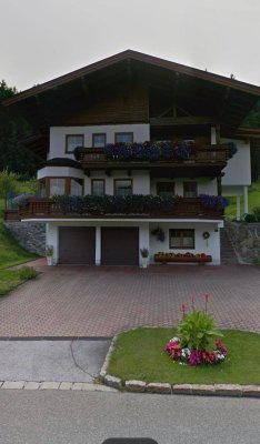 Schöne 3-Zimmerwohnung mit Balkon und Terrasse und Garten im 2 Familienhaus