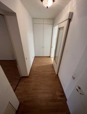 Helle schöne Wohnung