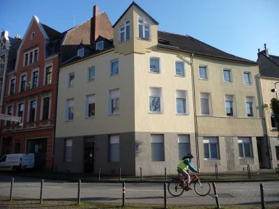 Köln - Alt-Mülheim: Renoviertes Apartment in absoluter Rheinnähe