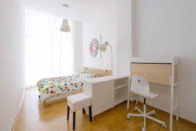 Schöne und modernisierte 2-Zimmer-Wohnung mit Balkon und Einbauküche in Albstadt