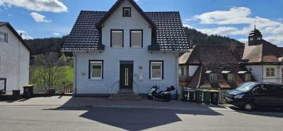 1FWH mit Einliegerwohnung - 2 Stellplätzen - Garage - Werkstatt