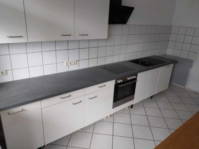 3 Zi.-Whg. in Lehre-Essehof, 86qm, 1. OG, mit Balkon und Küche * sofort frei * von privat