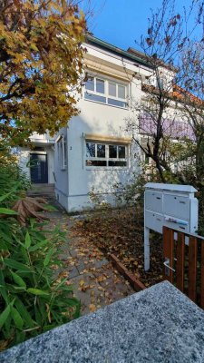 Villa in Baiersdorf, Duplex-Wohnung 5-Zimmer mit großem Balkon