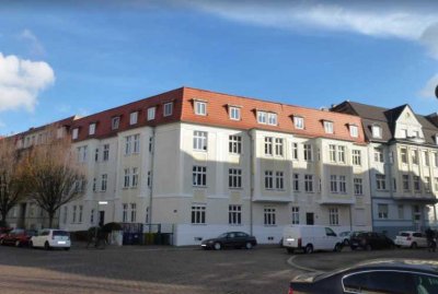 Geräumige Wohnung in hervorragende Lage in Stadtfeld Ost mit Balkon