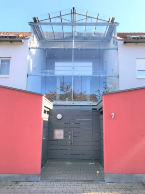 Moderne 2,5 Zi.-Wohnung mit sonnigem Balkon