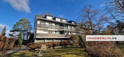 IMMOBERLIN.DE - Behagliche Wohnung mit Südwestloggia & Garage bei der Havel