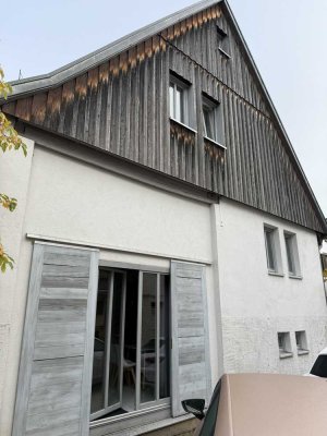 Charmantes Maisonette in umgebauter Scheune: 60m² mit Dachboden und Kellerraum auf 3 Etagenn