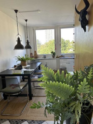 Helle  3-Zimmer-Wohnung mit Balkon und EBK in Mannheim