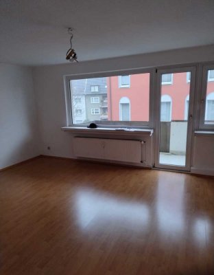 2 Zimmer mit Balkon * Zum Markt 12*