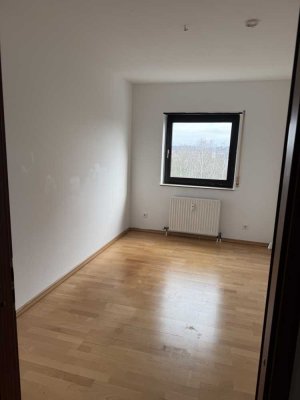 3,5 Zi,-Whg. mit Balkon zu vermieten