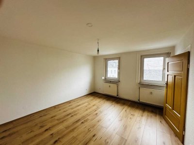 ***VERMIETET*** Modernisierte 3-Zimmer Maisonette Wohnung in Weisel